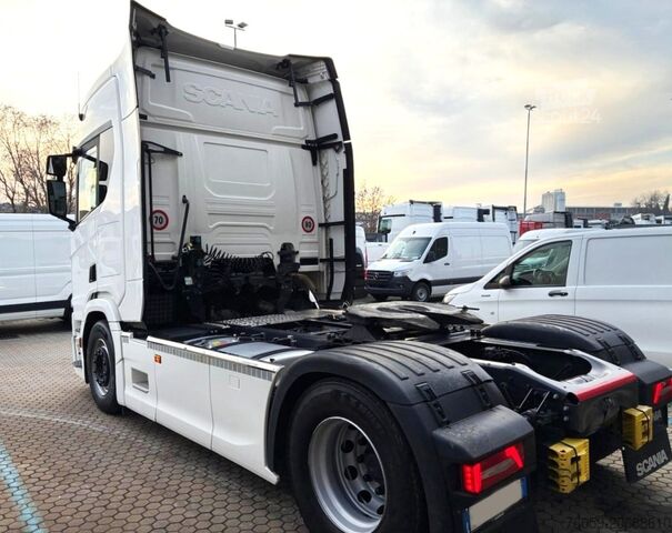 Trattore stradale standard SCANIA R 460