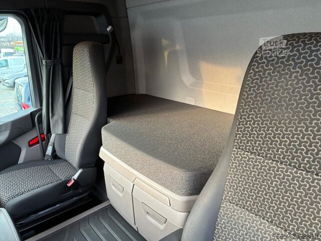 Trattore stradale standard SCANIA R 460