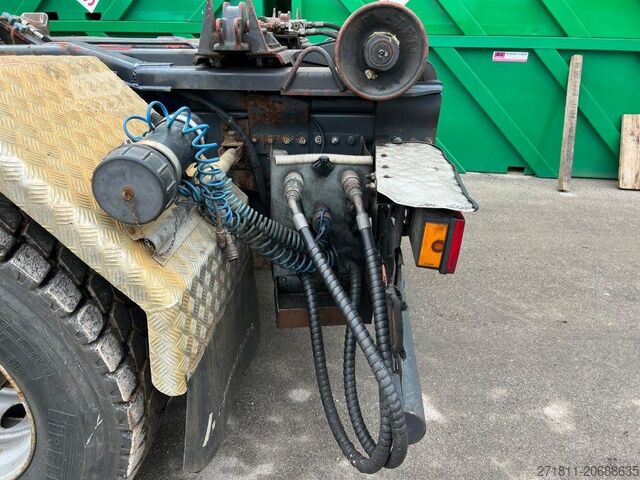 Roll-off tipper truck RENAULT RENAULT KERAX 320 SCARRABILE