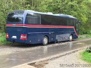 Przerobiona ciężarówka (kamper)