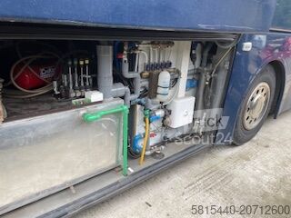 Przerobiona ciężarówka (kamper)