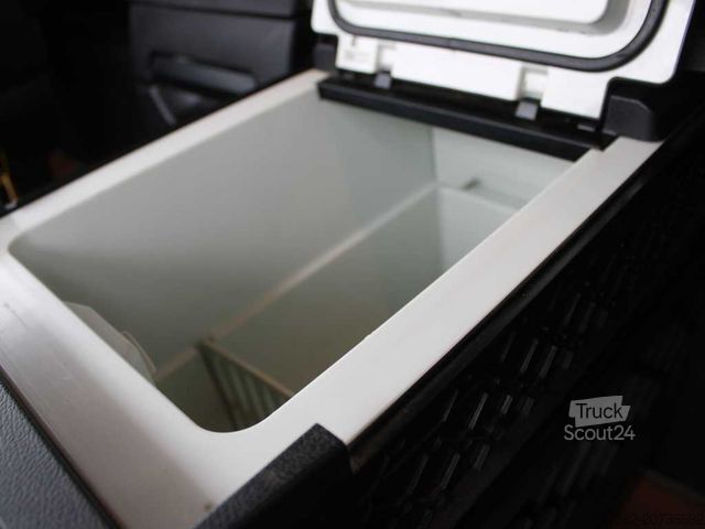 Стандартний тягач MERCEDES-BENZ Actros 1863, HYDRAULIC, EURO 6, RETARDER