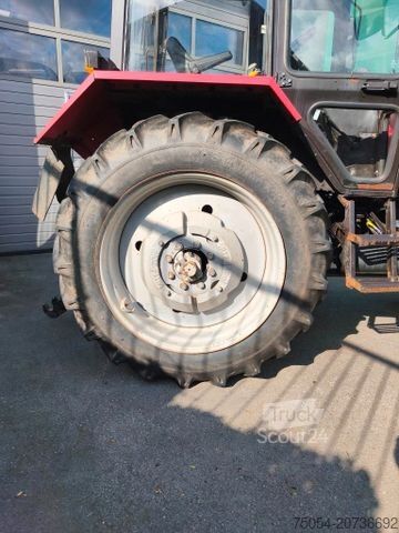 Tractor BELARUS MTS 572