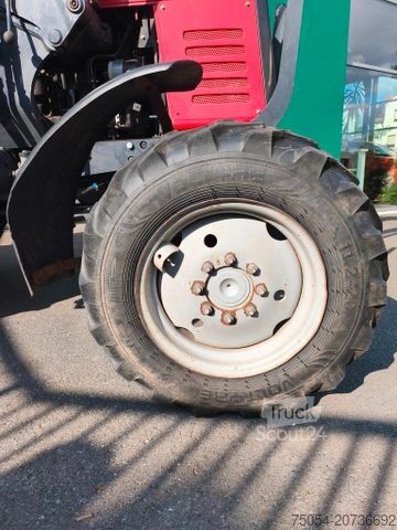 Tractor BELARUS MTS 572