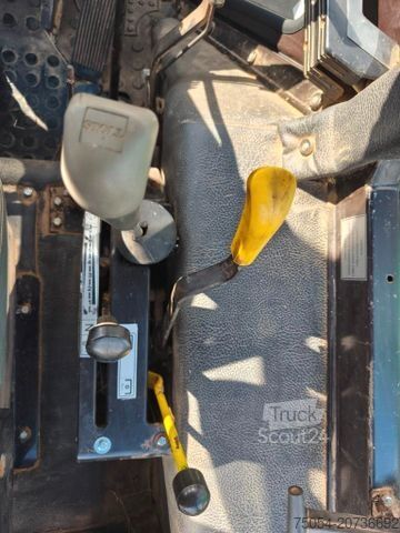 Tractor BELARUS MTS 572