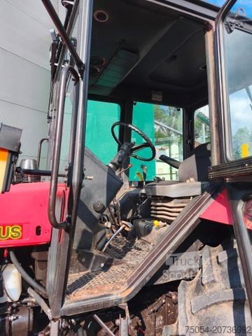 Tractor BELARUS MTS 572