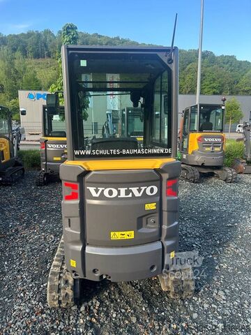 Mini-pelle Volvo EC 18 E