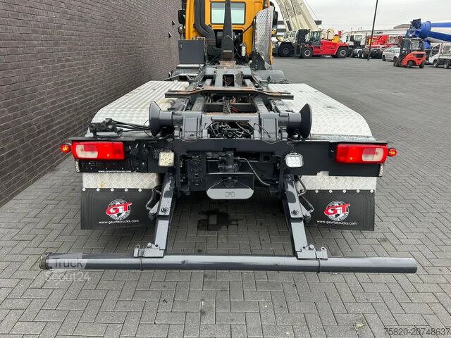 Sistema de brazo de gancho Ginaf X6 4243 CS HAAKARM/HOOKILT ABROLLER