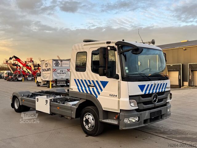 Châssis avec cabine Mercedes-Benz Atego 1224 PTO