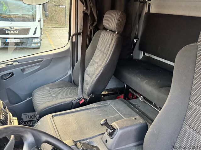 Châssis avec cabine Mercedes-Benz Atego 1224 PTO