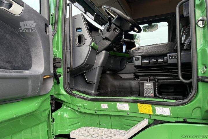 Camion porte-caisses amovibles Scania R560 LB6x2-4 Retarder / BDF / Swiss-Vehicle