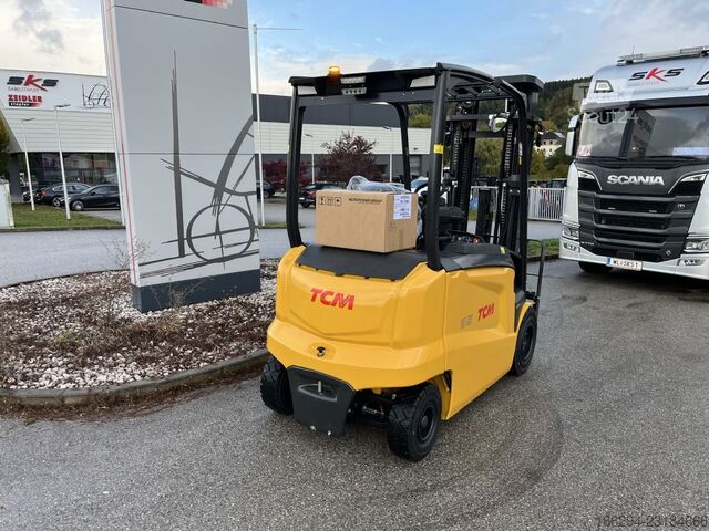Voorlader vorkheftruck TCM FHB35L-F2