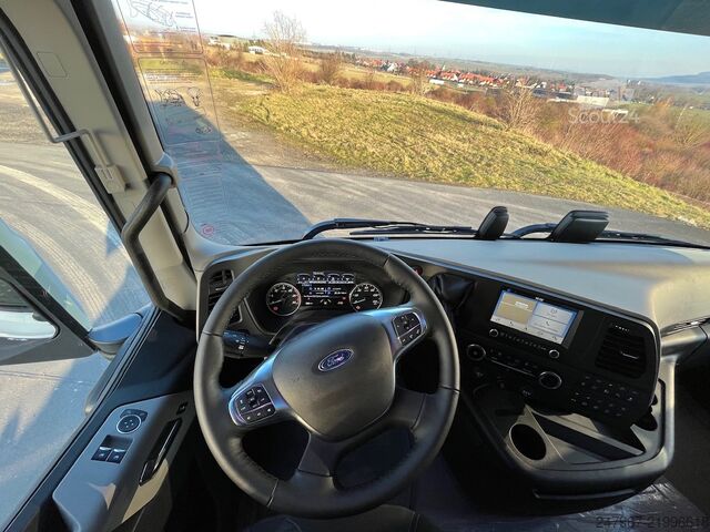 Sattelzugmaschine Mega / Ultra /LowLiner Ford F-MAX LL