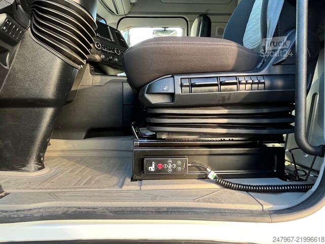 Sattelzugmaschine Mega / Ultra /LowLiner Ford F-MAX LL
