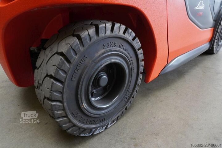 Heftruck Linde H 25 T 1202