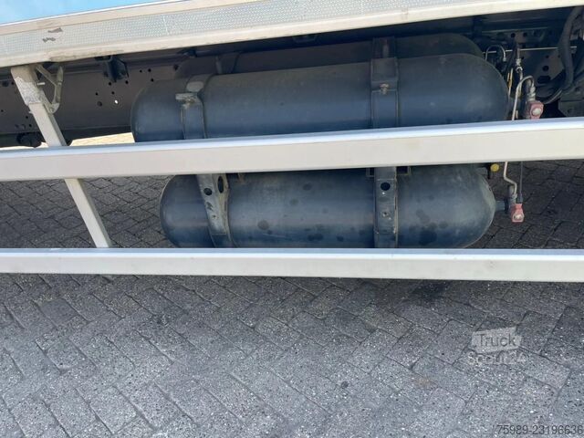Iveco Stralis 270 CNG! 294094 km!! 9,05 m garš virsbūve! 19 t/m retarderis, LAMBERET, FRIGOBLOCK, Ie Iveco Stralis 270   CNG !  294094 km!!  9.05 m long b...