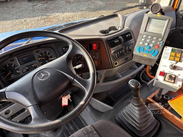 Kitas MERCEDES-BENZ Axor 1829 4x4 BL*Winterdienst*Streuer 5m³+Pflug