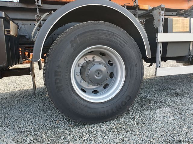 Kitas MERCEDES-BENZ Axor 1829 4x4 BL*Winterdienst*Streuer 5m³+Pflug