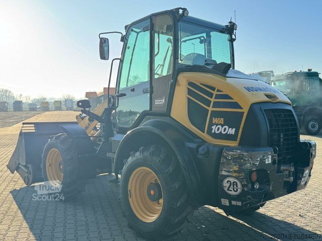 Wiellader KOMATSU WA 100M-8E0 Radlader 8 Ton - 3931 H - 0,75m³