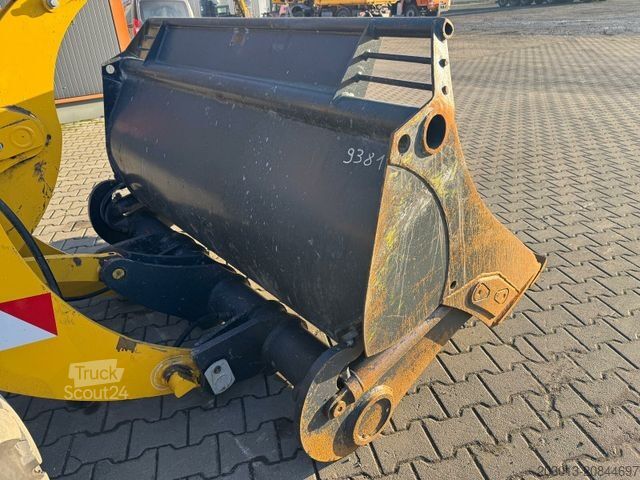 Wiellader KOMATSU WA 100M-8E0 Radlader 8 Ton - 3931 H - 0,75m³