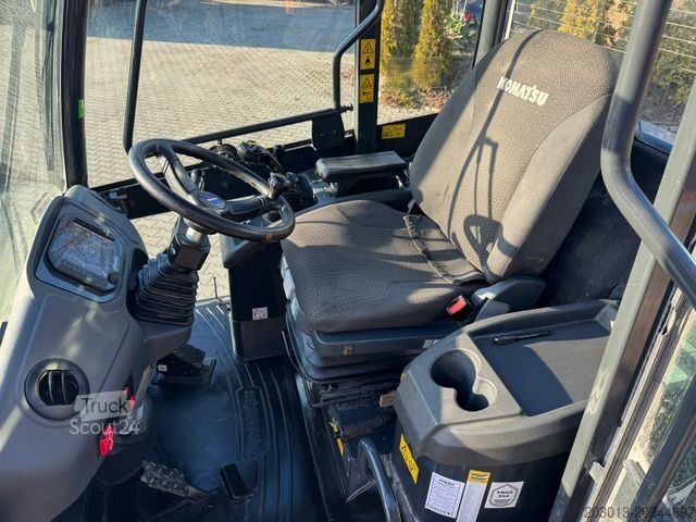 Wiellader KOMATSU WA 100M-8E0 Radlader 8 Ton - 3931 H - 0,75m³