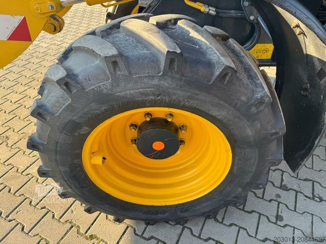 Wiellader KOMATSU WA 100M-8E0 Radlader 8 Ton - 3931 H - 0,75m³