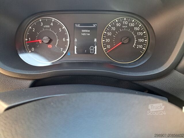 Kiepwagen bestelauto Nissan INTERSTAR