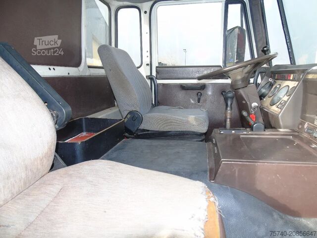 Crane truck DAF 1900 + hiab 190 5x EXT + 3side tipper + 4x4 + W...