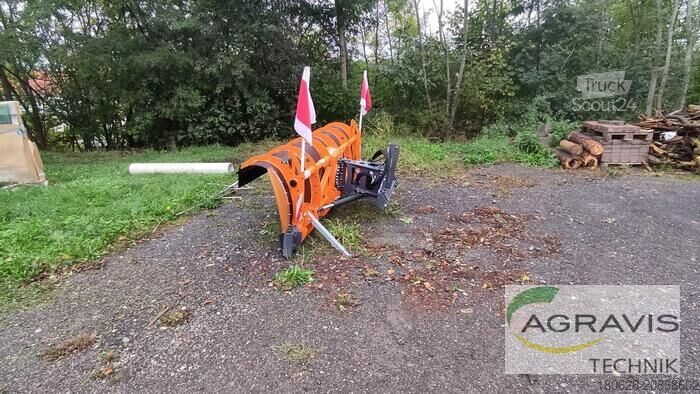 Mezőgazdasági gép BUCHER Municipal LC30