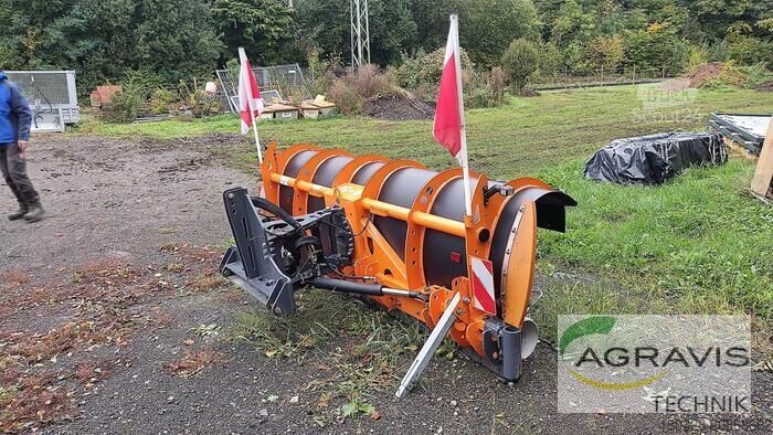 Mezőgazdasági gép BUCHER Municipal LC30