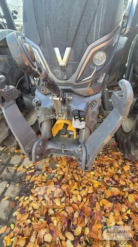 Traktor Valtra T 234 V