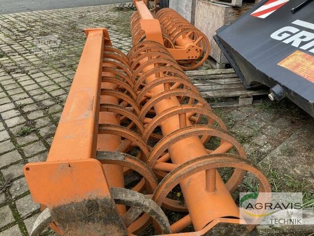 Agricultural roller Amazone WALZE
