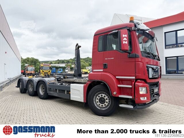 Kanca kasalı yük kamyonu (roll-off) MAN TGS 35.440 8x4-4 BL, Intarder, Lenk-/Lift,