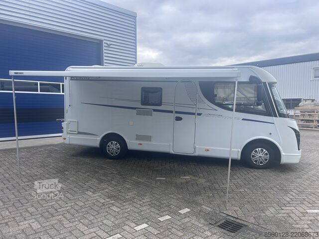 Integriertes Wohnmobil Dethleff I 5841 Advantage
