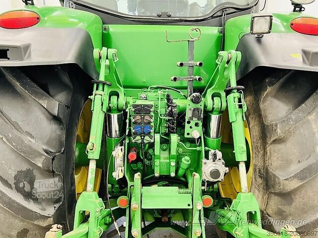 Ciągnik John Deere 8295R