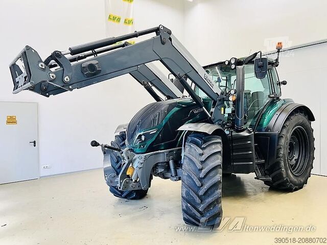Tractor Valtra T174