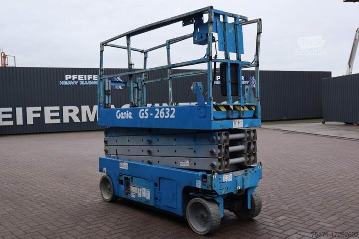 Scherenhebebühne Genie GS2632 Electric, Working Height 10m, 227kg Capacit