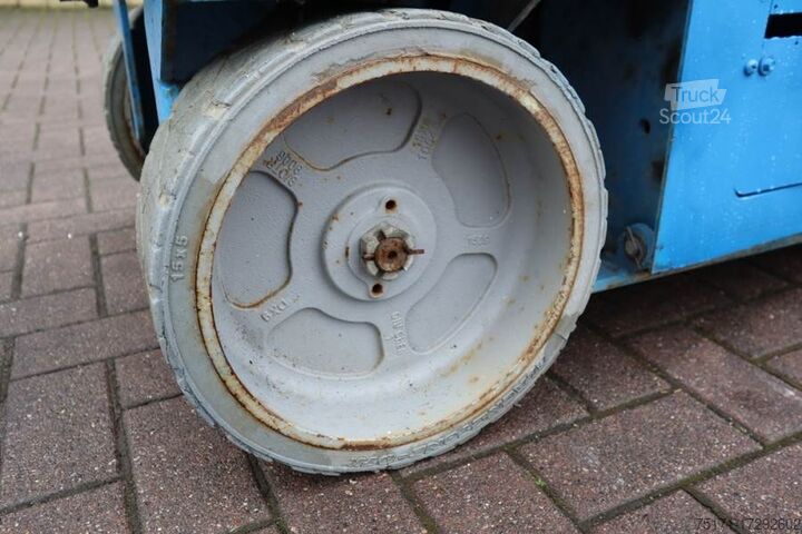 Scherenhebebühne Genie GS2632 Electric, Working Height 10m, 227kg Capacit