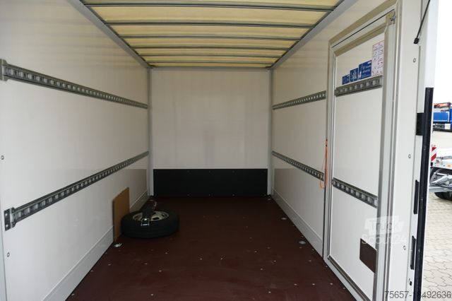 Boxvogn IVECO Kofferwageb mit Hebebühne