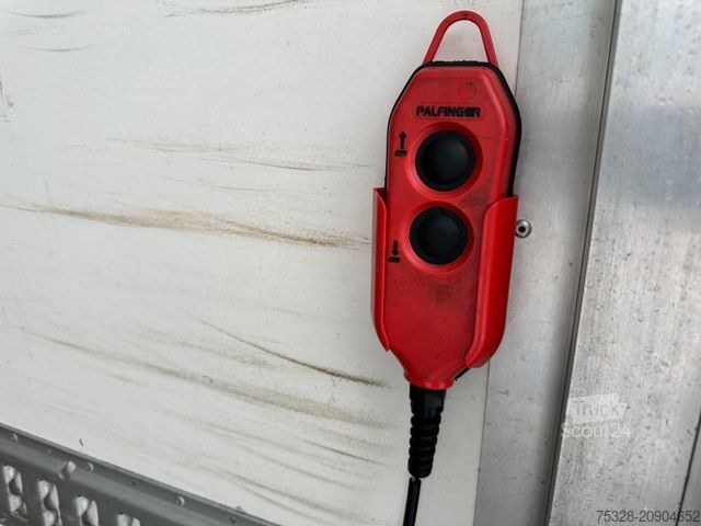 Dostavno vozilo s kesonom IVECO Daily 35-160 Hi-Matic Koffer LBW