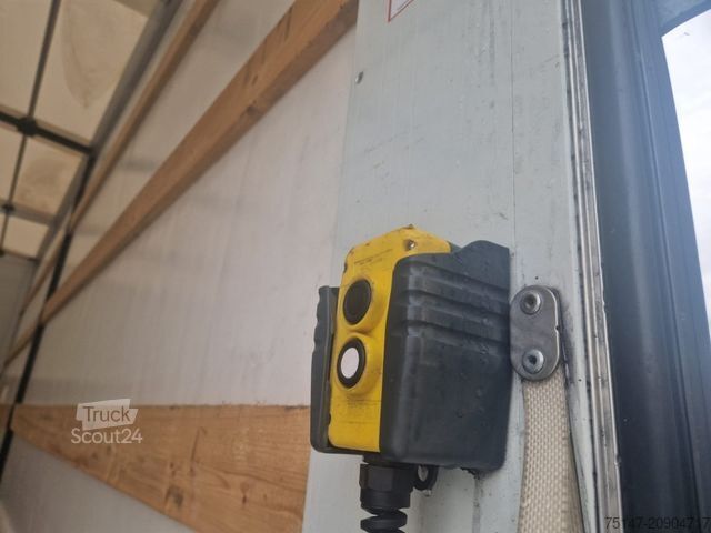 Perdeli panelvan FUSO Canter 7C18 3-Sitzer Klima LBW 1.000 kg Euro6E