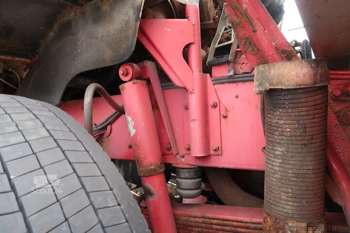 Fahrgestell mit Fahrerhaus Volvo F F4 and F7 PACKAGEDEAL 2for1 export - Oldtimer