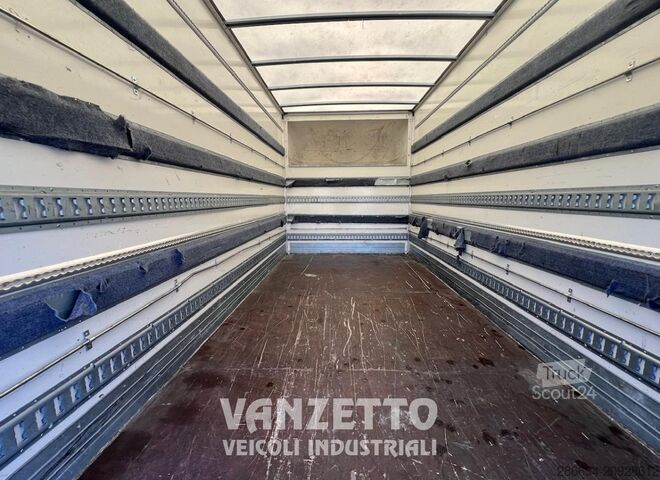 IVECO DAILY 35C14 FURGÓN CON PLATAFORMA ELEVADORA TRASERA Iveco Daily 35