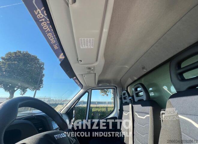 IVECO DAILY 35C14 FURGÓN CON PLATAFORMA ELEVADORA TRASERA Iveco Daily 35