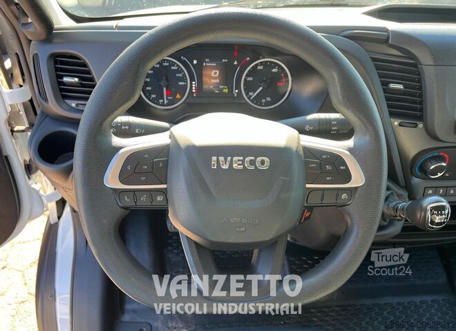 IVECO DAILY 35C14 FURGÓN CON PLATAFORMA ELEVADORA TRASERA Iveco Daily 35