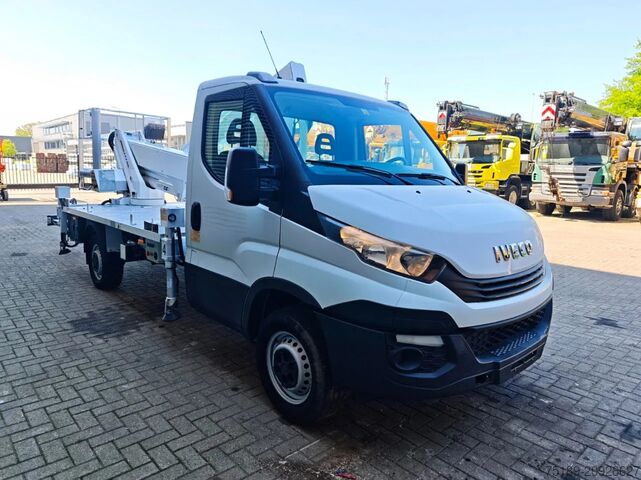 Piattaforma di sollevamento Multitel MX 250 Iveco Daily 35-120
