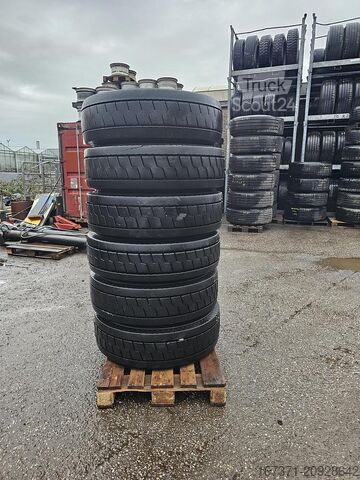 2015 MICHELIN 280/75 R 22.5 TERMINĀĻA TRAKTORA RIEPA, ĪPAŠI IZTURĪGA. MICHELIN 280/75 R 22.5 TERMNAL TRACTOR TIRE EXTRA HEAVY ...