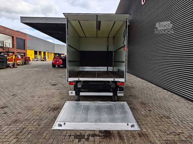 Valise MAN TGE 3.180 Dhollandia Tailgate 19.550 KM 2 Pieces!