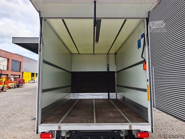 Valise MAN TGE 3.180 Dhollandia Tailgate 19.550 KM 2 Pieces!