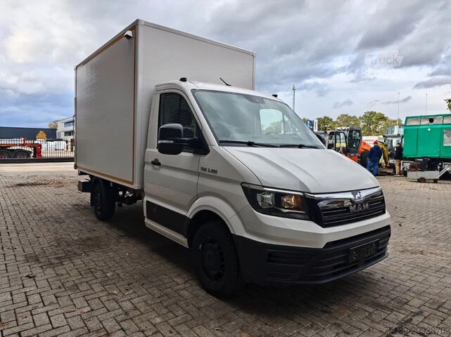 Valise MAN TGE 3.180 Dhollandia Tailgate 19.550 KM 2 Pieces!